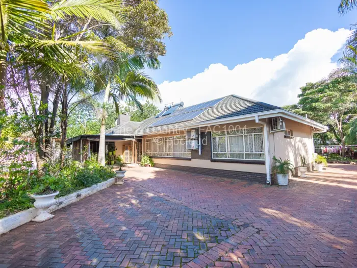 4 Bedroom House for Sale in Alexandra Park, Harare