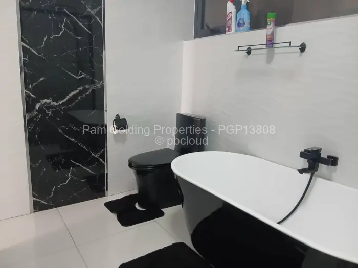 Flat/Apartment to Rent in Borrowdale West, Harare