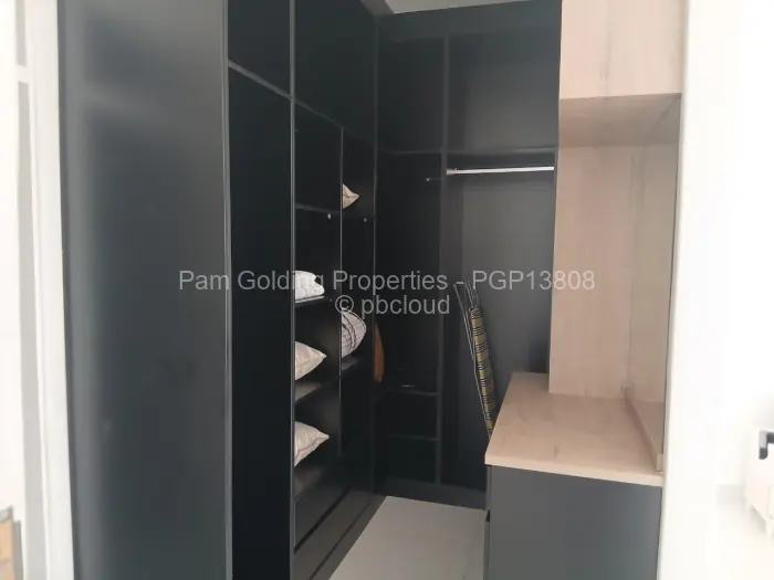 Flat/Apartment to Rent in Borrowdale West, Harare