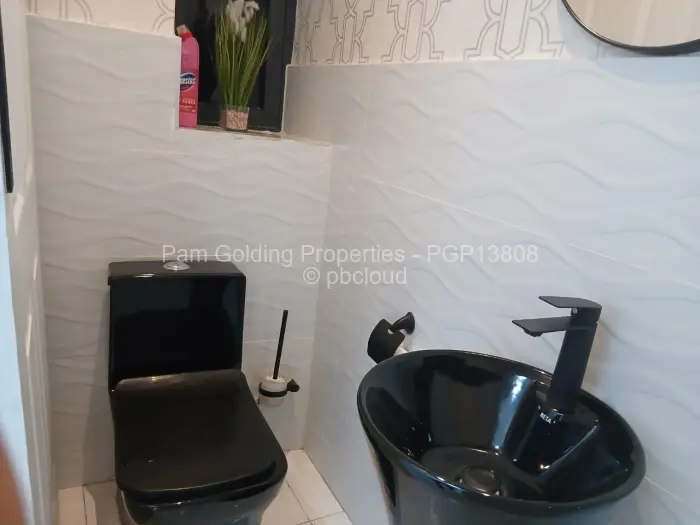 Flat/Apartment to Rent in Borrowdale West, Harare