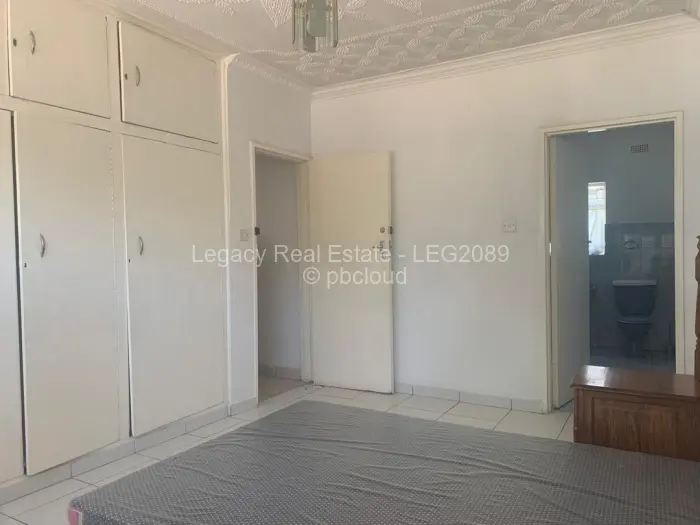 6 Bedroom House for Sale in Marlborough, Harare