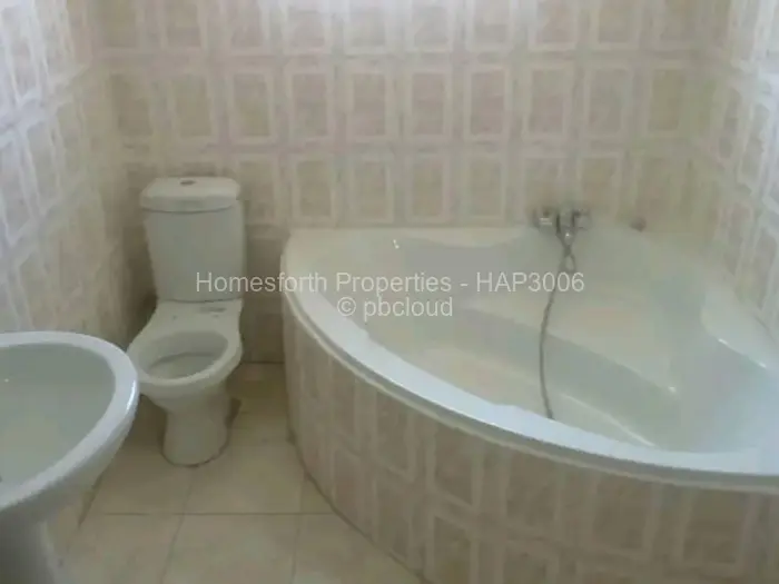 3 Bedroom House for Sale in Chitungwiza, Chitungwiza
