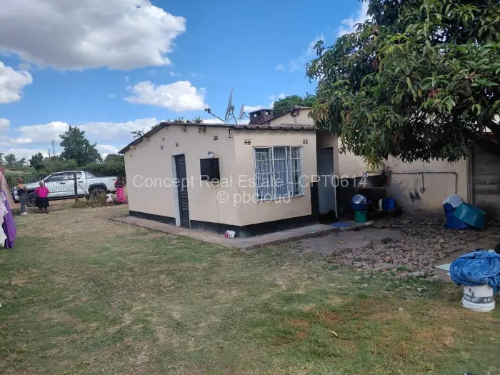 2 Bedroom House for Sale in Mufakose, Harare