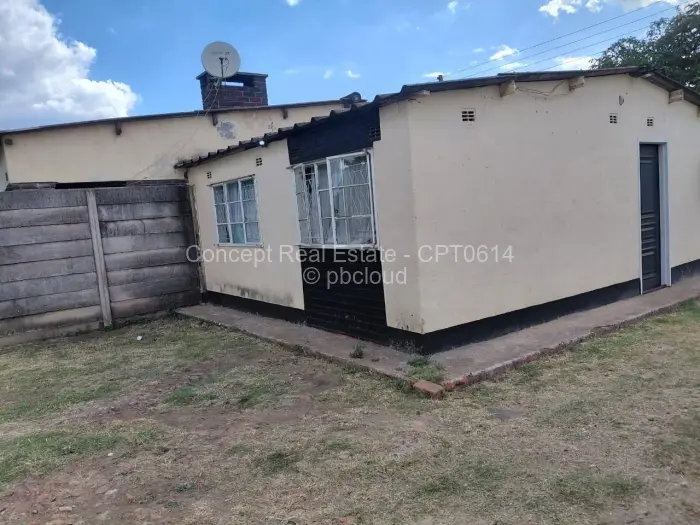 2 Bedroom House for Sale in Mufakose, Harare