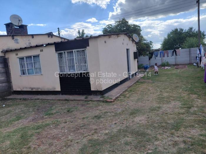 2 Bedroom House for Sale in Mufakose, Harare