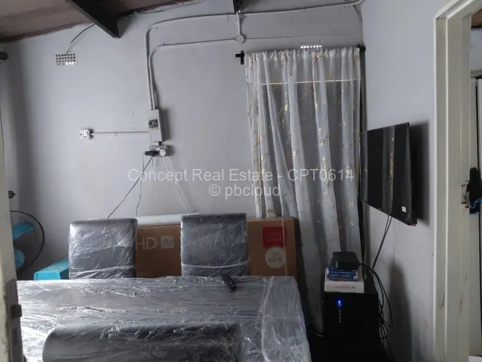 2 Bedroom House for Sale in Mufakose, Harare