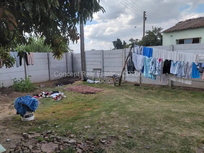 2 Bedroom House for Sale in Mufakose, Harare