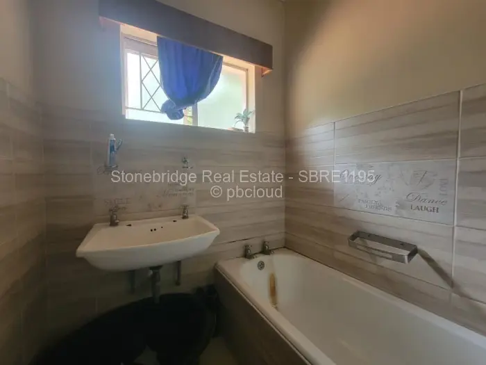 4 Bedroom House for Sale in Fortunes Gate, Bulawayo