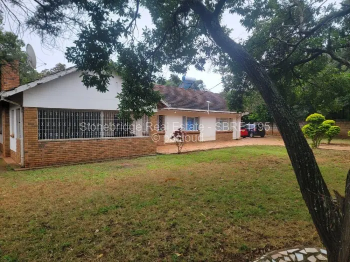 4 Bedroom House for Sale in Fortunes Gate, Bulawayo