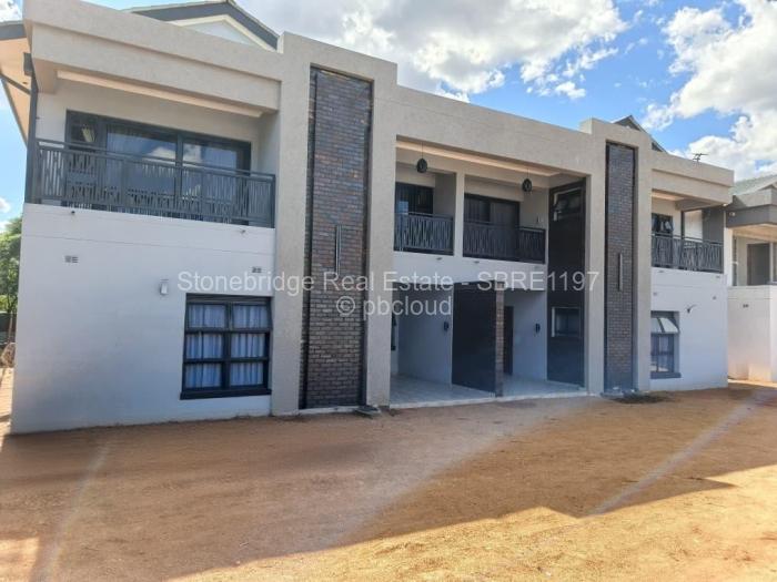 Townhouse/Cluster to Rent in Hillside Byo, Bulawayo