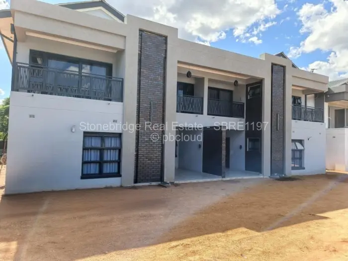 Townhouse/Cluster to Rent in Hillside Byo, Bulawayo