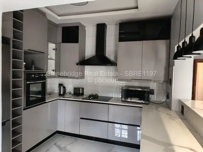 Townhouse/Cluster to Rent in Hillside Byo, Bulawayo