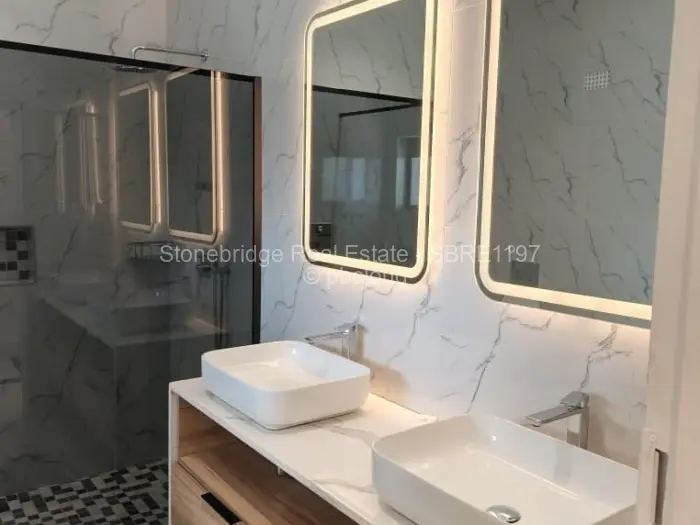 Townhouse/Cluster to Rent in Hillside Byo, Bulawayo