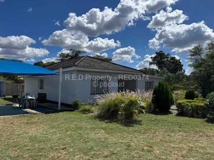 3 Bedroom House for Sale in Burnside, Bulawayo