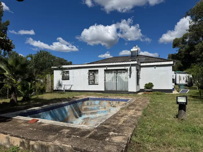 3 Bedroom House for Sale in Burnside, Bulawayo