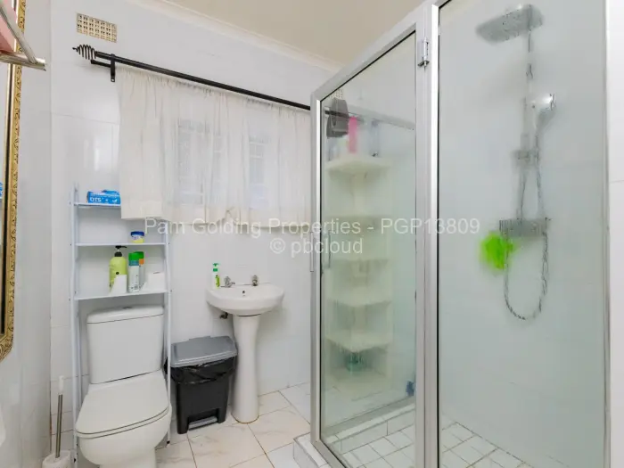 4 Bedroom House for Sale in Alexandra Park, Harare