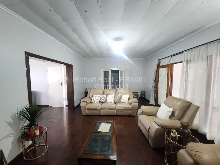 4 Bedroom House to Rent in Greendale