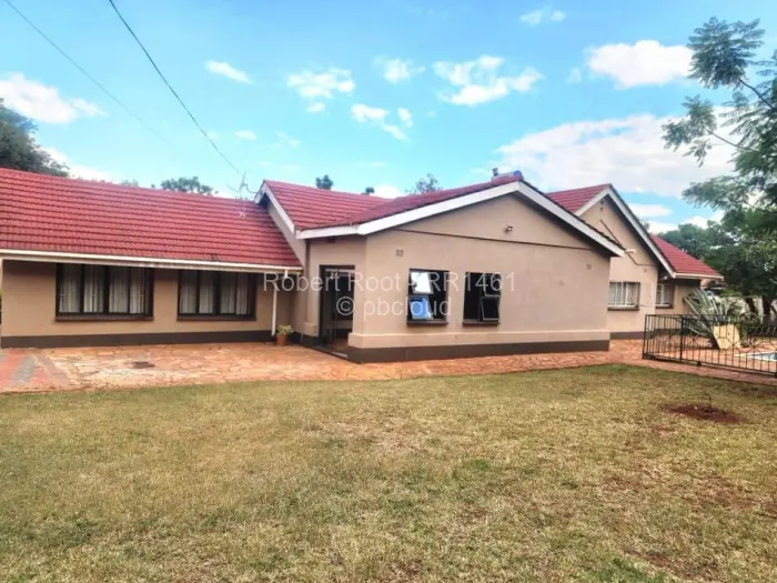 4 Bedroom House to Rent in Greendale