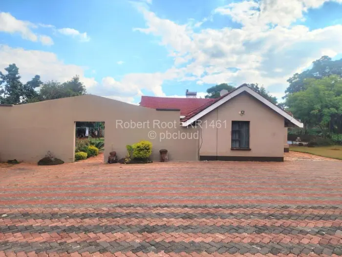4 Bedroom House to Rent in Greendale