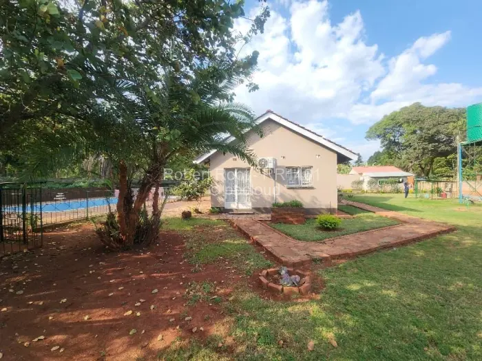 4 Bedroom House to Rent in Greendale