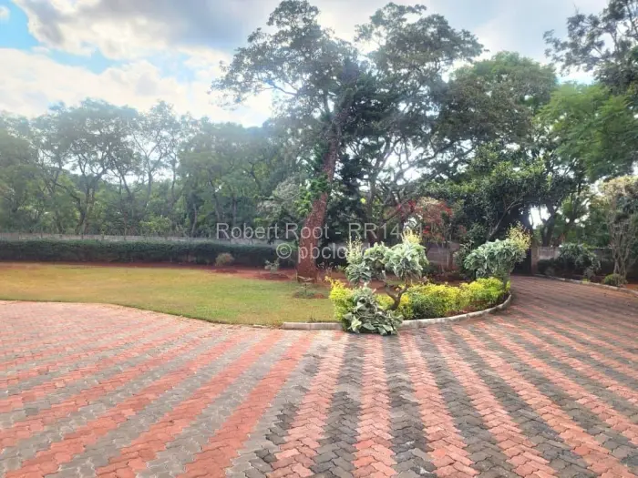 4 Bedroom House to Rent in Greendale