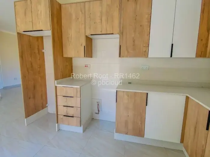 Townhouse/Cluster for Sale in Bluff Hill, Harare