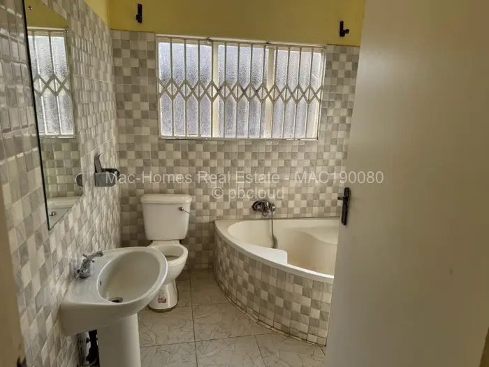 3 Bedroom House to Rent in Dzivarasekwa, Harare