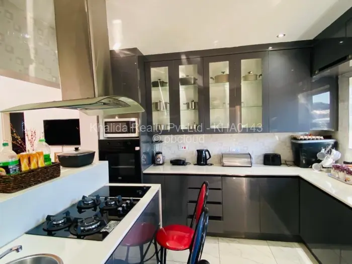 4 Bedroom House to Rent in Arlington