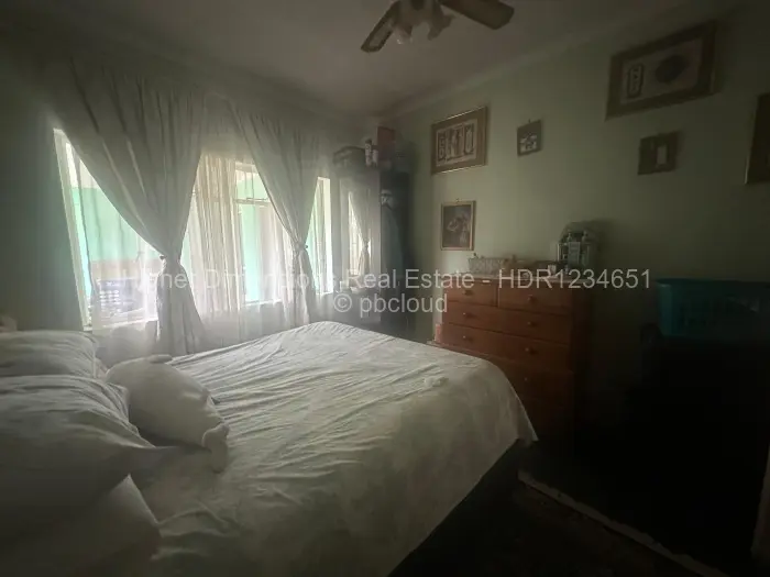 3 Bedroom House for Sale in Queensdale, Harare