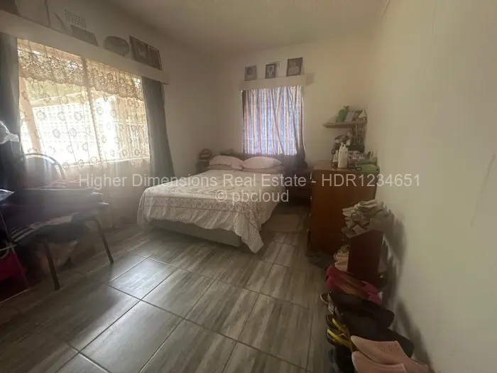 3 Bedroom House for Sale in Queensdale, Harare