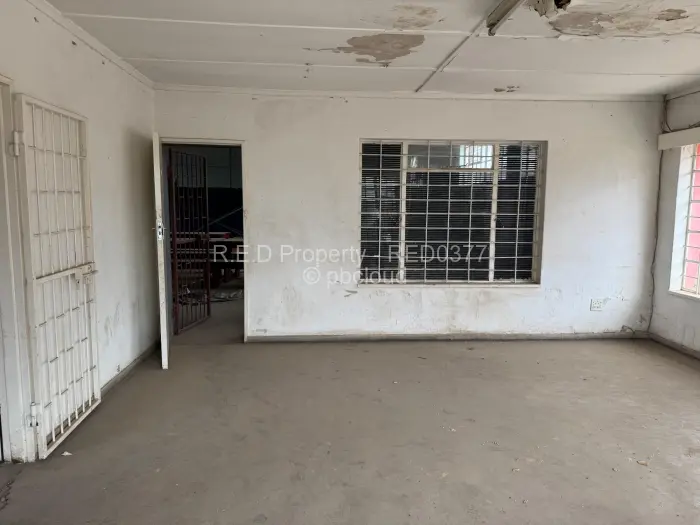 Warehouse/Industrial to Rent in Belmont, Bulawayo