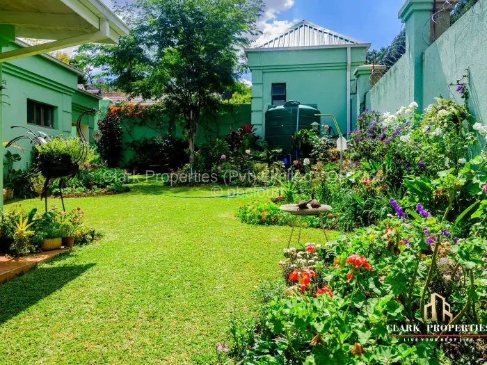 Townhouse/Cluster for Sale in Greystone Park, Harare