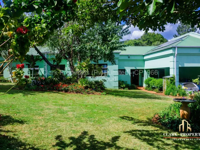 Townhouse/Cluster for Sale in Greystone Park, Harare