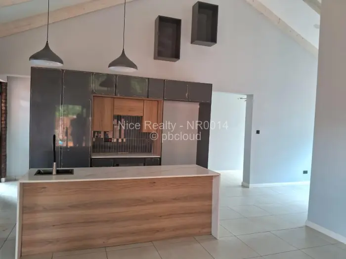 Townhouse/Cluster for Sale in Greendale North, Harare