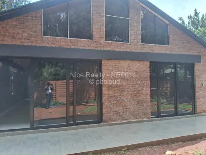 Townhouse/Cluster for Sale in Greendale North, Harare