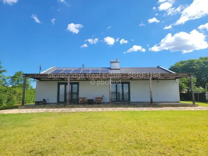 3 Bedroom House for Sale in Douglasdale, Bulawayo
