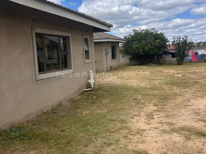 5 Bedroom House for Sale in Zimre Park, Harare