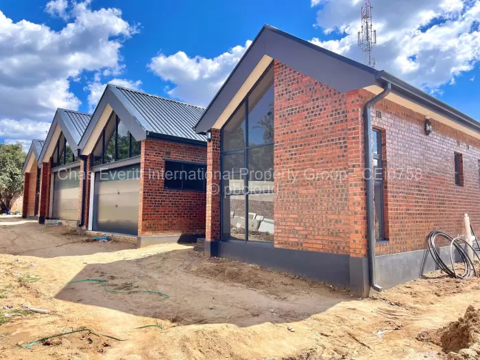Townhouse/Cluster for Sale in Hillside Byo, Bulawayo