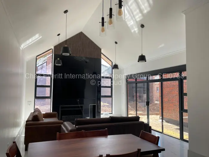 Townhouse/Cluster for Sale in Hillside Byo, Bulawayo
