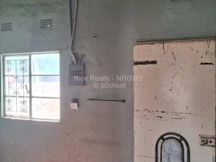 4 Bedroom House for Sale in Highfield, Harare