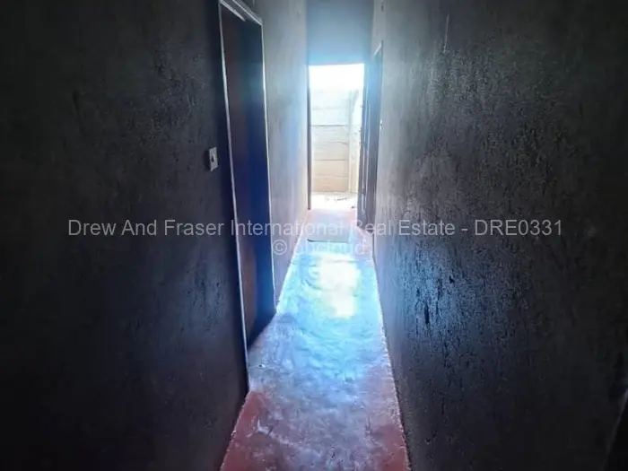 4 Bedroom House for Sale in Budiriro, Harare