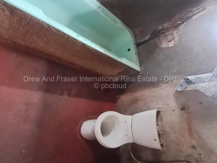 4 Bedroom House for Sale in Budiriro, Harare