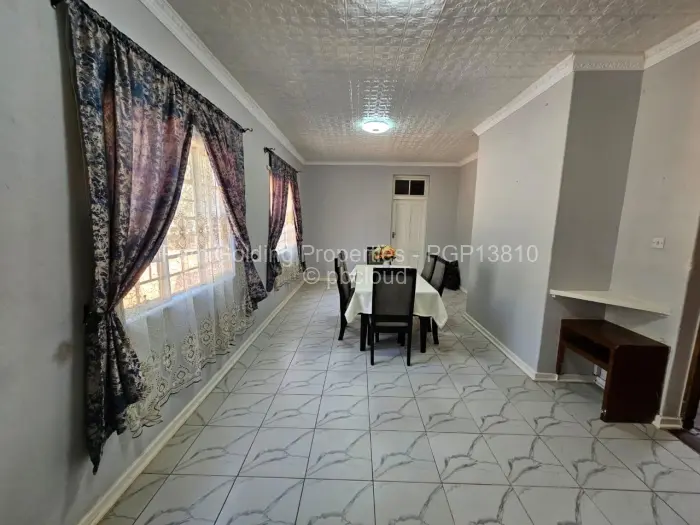 5 Bedroom House for Sale in Matsheumhlope, Bulawayo