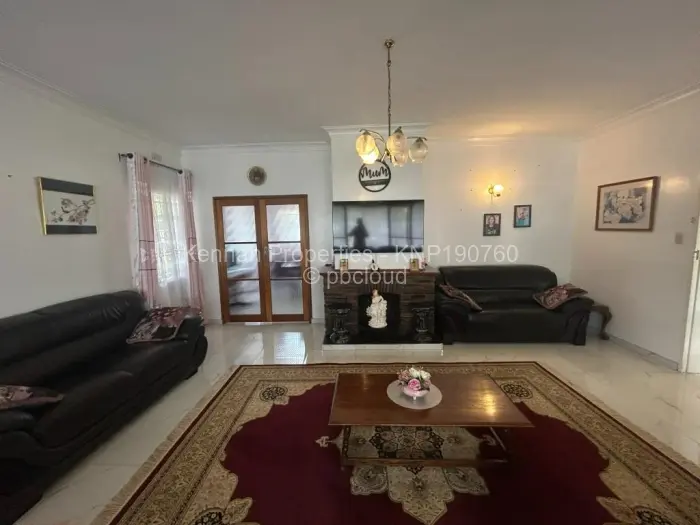 4 Bedroom House to Rent in Alexandra Park