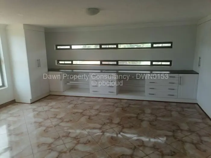 5 Bedroom House for Sale in Gletwin Park, Harare