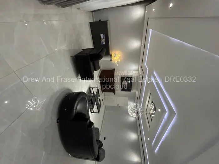 5 Bedroom House to Rent in Chadcombe