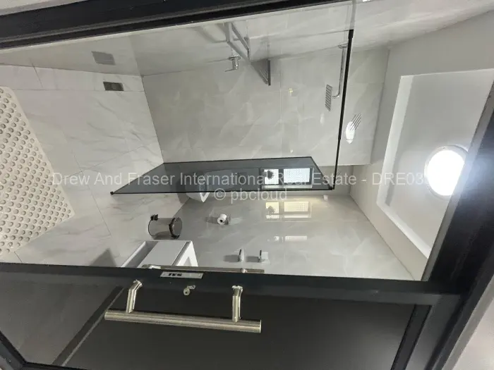 5 Bedroom House to Rent in Chadcombe