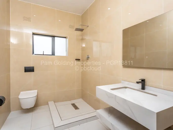 Townhouse/Cluster to Rent in Avondale