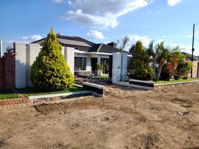 4 Bedroom House for Sale in Sandton Park, Harare