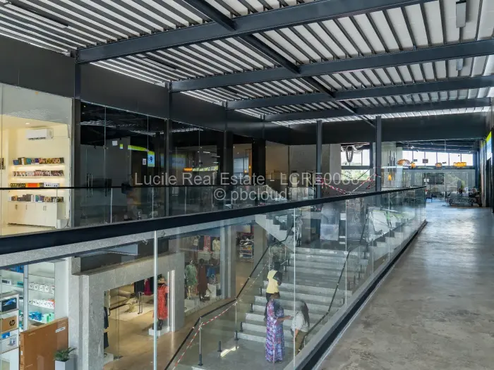 Retail/Shop to Rent in Borrowdale